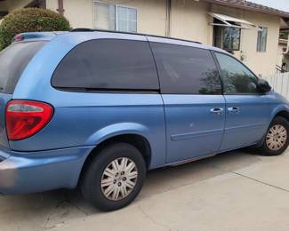 2007 Chrysler Town & Country - RUNS - No DVM back fees due (had a non-op) (100,000 miles)