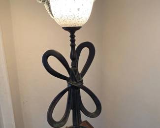 Art Nouveau Style Table Lamp with Bow Motif second image