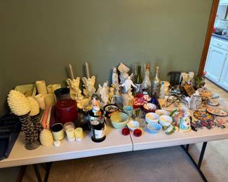 Candles, angels, decor