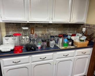 Cups, mugs, small appliances