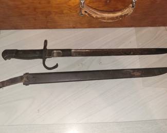 Large selection of knives