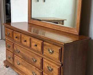 Solid Wood 9 Dresser Drawer And Mirror