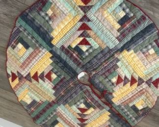 Vintage Quilted Tree Skirt