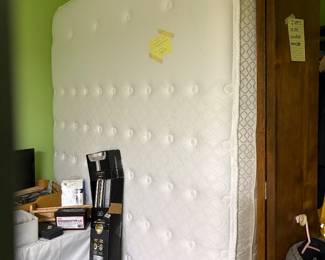 Queen size mattress--clean and in newer shape