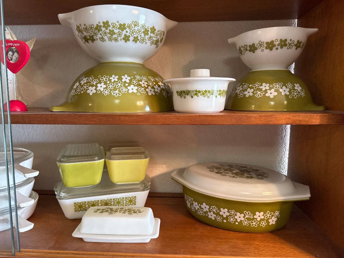 Spring Blossom Green Pyrex &  Square Flowers Refrigerator Dish Set