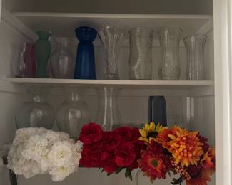 Vases and artificial flower