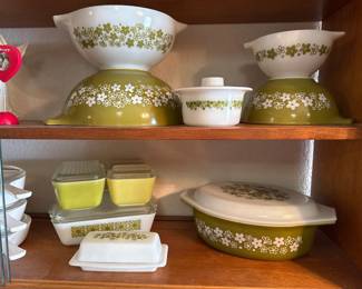 Spring Blossom Green Pyrex & Square Flowers Refrigerator Dish Set