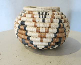 Seri Indian Tri-Color Basket Jar