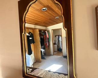 Decorative wall mirror