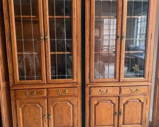 Thomasville 4piece cabinet set 2 corner, 2 cabinets