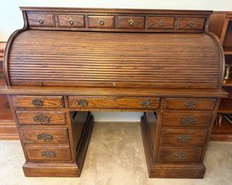 Ethan Allen Rolltop desk, Charter Oak collection