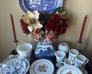 Lots of pretties to be had!