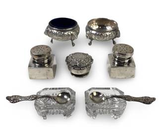 (9pc) Victorian Sterling Silver Lion Salt Cellars