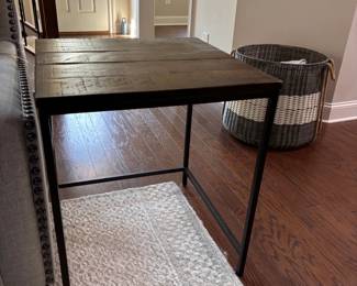 End Table - $100.00 - 24"w x 24"d x 27"h 