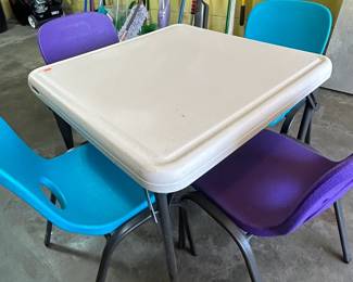 Lifetime Child's Table and 4 chairs