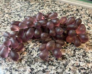 Frosted Glass Grape Cluster