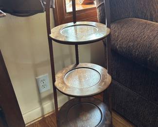 English Edwardian Style Mahogany Muffin/Pie Stand