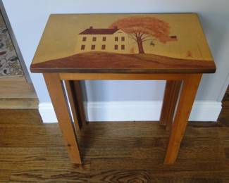 Nice wooden table with a touch of Americana