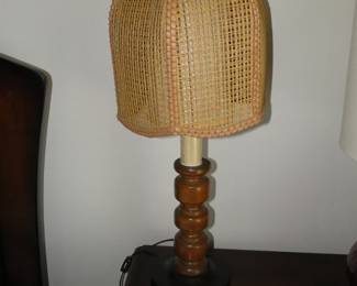Wooden lamp base, with wicker shade