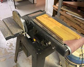 Belt sander