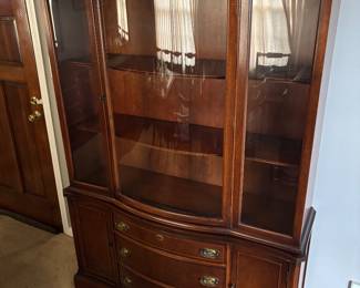 China cabinet 