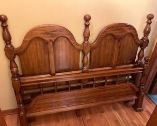 Headboard, footboard, wood side rails and slats for full or queen size mattress 