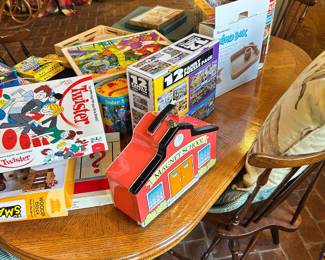 toys and puzzels
