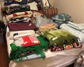 Bed and Table linens