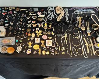 Jewelry, watches, belt buckles