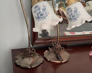 Lily pad tulip lamps