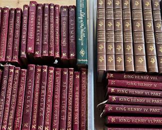 Antique Shakespeare pocket books/ Robert Browning