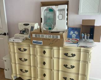 Embroidery Sewing Machine and accessories 