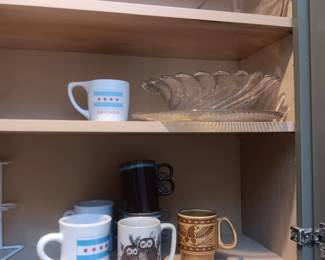 vintage coffee cups, chicago flag advertising