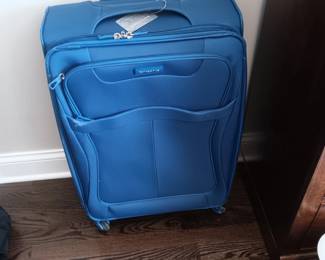 luggage modern samsonite
