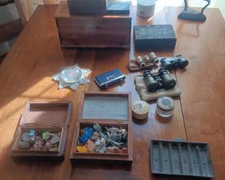 Wade figures, several pairs opera glasses