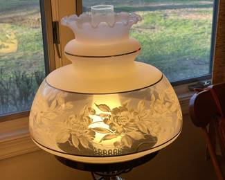 Hurricane Lamp W/ 3 Way Switch