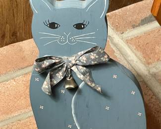 Wooden Cat Decor
