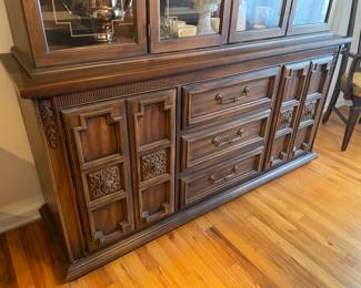 Large Dining Room Light-Up China Cabinet
