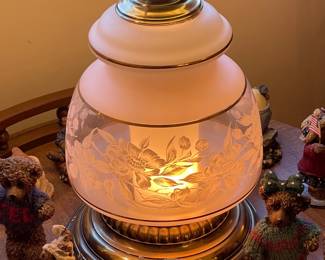 Hurricane Lamp W/ 3 Way Switch