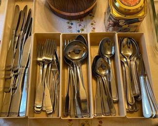 Flatware Set