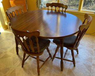 Wooden Kitchen Table Set W/ 4 Chairs