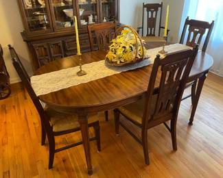 Wooden Dining Room Table Set W/ 6 Chairs