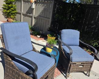 Outdoor patio chairs