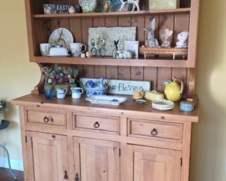 Vtg pine wood hutch