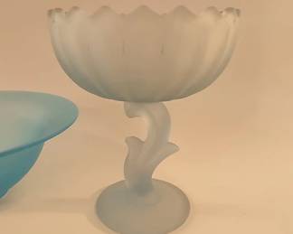 Indiana blue satin lotus compote