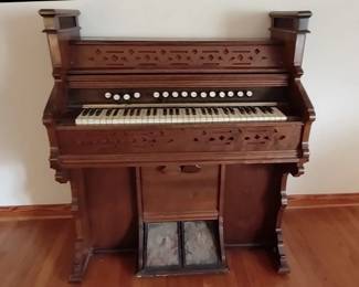 Antique Bridgeport pump organ