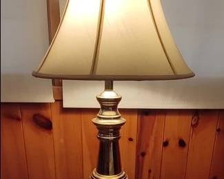 Table lamp
