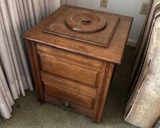 Oak potty