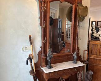 ENTRANCE HALL MIRROR/UMBRELLA STAND