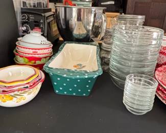 KitchenAid Stand Mixer and Assorted Kitchenware second image